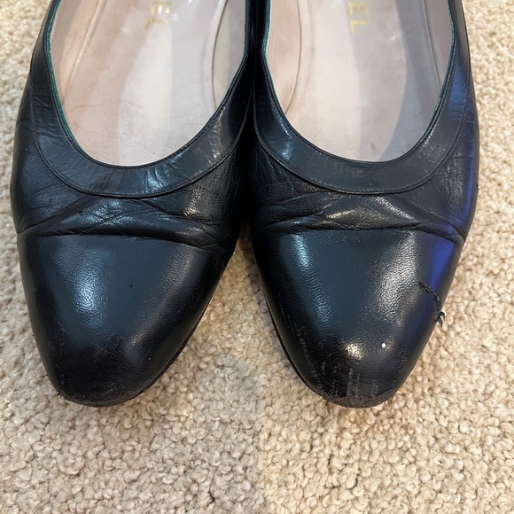 Vintage used authentic Chanel loafers - Picture 2 of 16